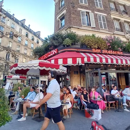 Le Marais,center ,5 Minute Eiffel Tour And Louvre Meusm ,1 Mins Metro
