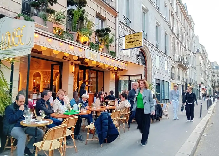 Le Marais,center ,5 Minute Eiffel Tour And Louvre Meusm ,1 Mins Metro