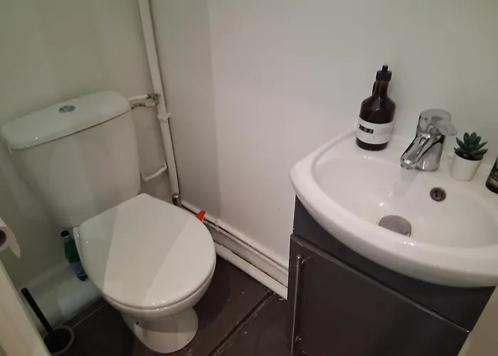 Le Marais,center ,5 Minute Eiffel Tour And Louvre Meusm ,1 Mins Metro Apartment Paris