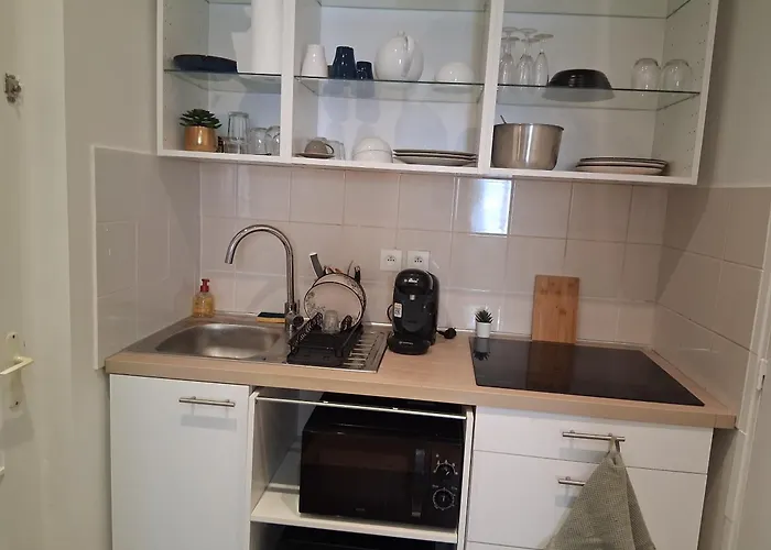 Apartment Le Marais,center ,5 Minute Eiffel Tour And Louvre Meusm ,1 Mins Metro *